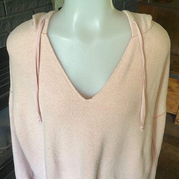 AE Pink Fleece Pullover Hoodie - Picture 2 of 7